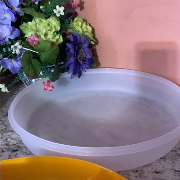 Yellow and White Serving Tray - Picture 3 of 6